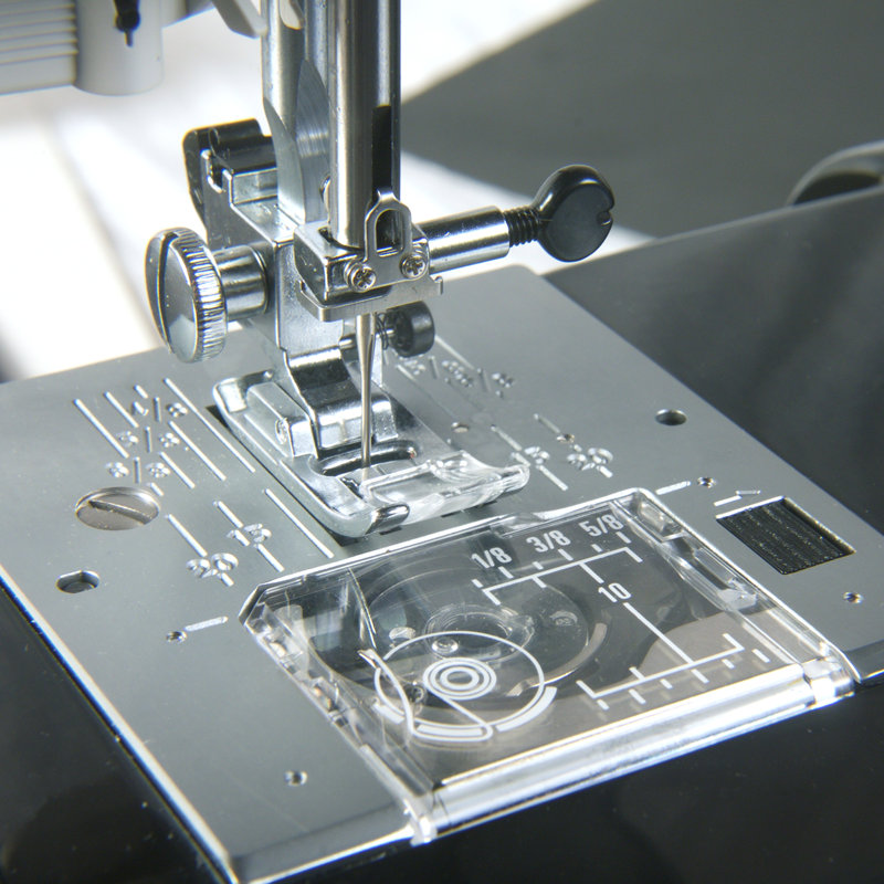 Janome HD3000BE Mechanical Sewing Machine with Aluminum Body and Bonus